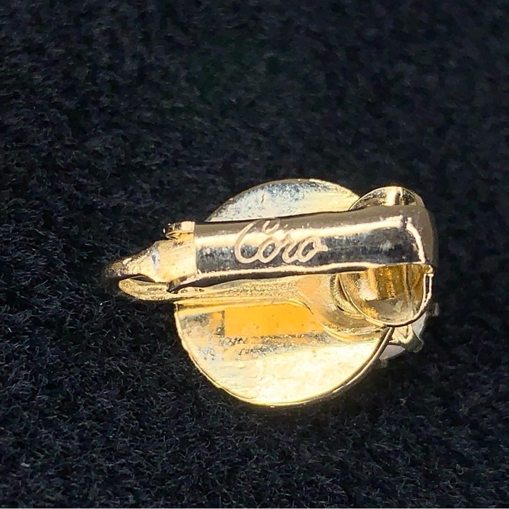 Vintage Coro Seashell Earrings Ivory Pearl Accent Yellow Gold Mermaid Gift - Picture 9 of 9